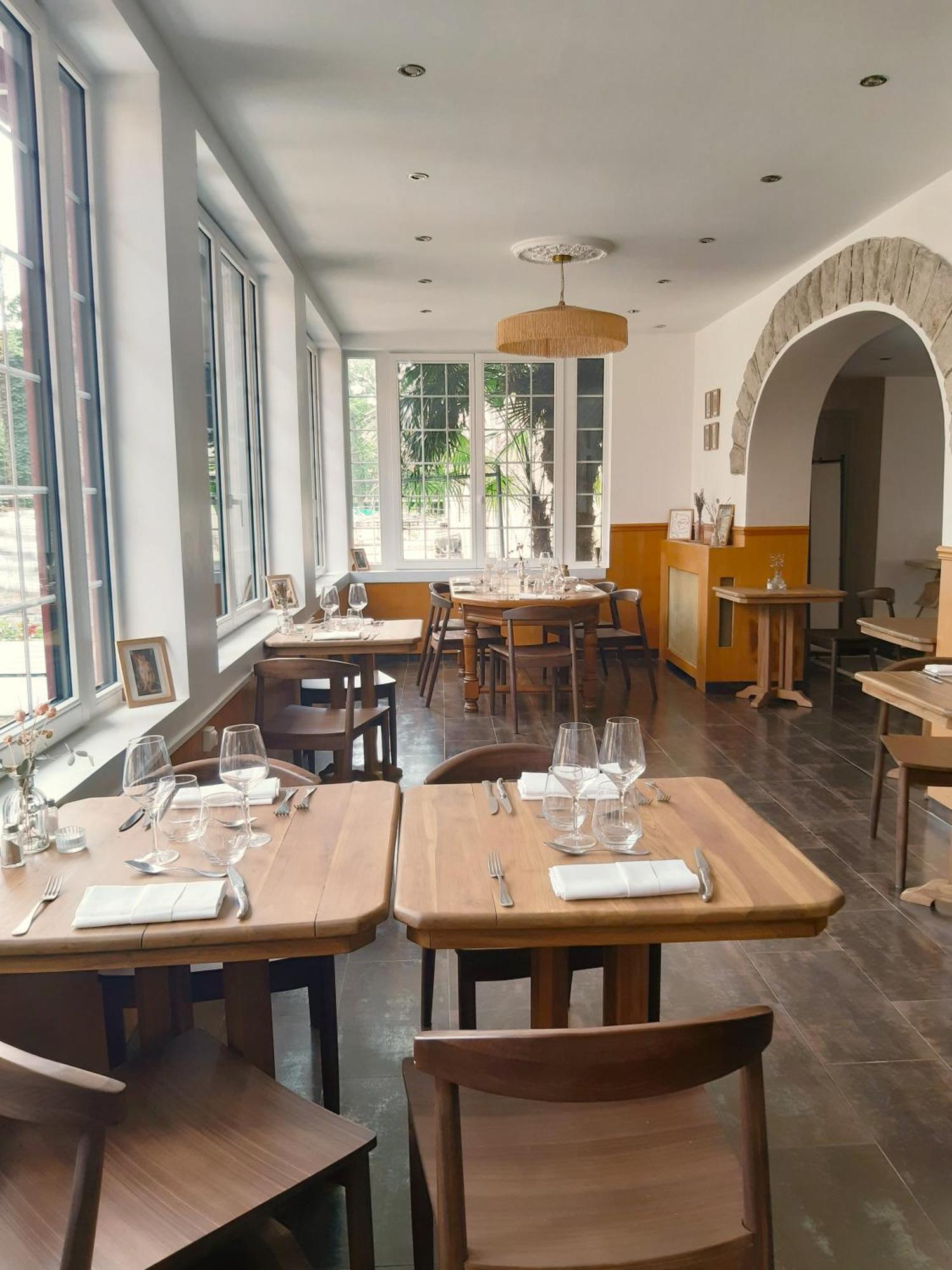 Hostellerie Du Lys Lamorlaye Kültér fotó