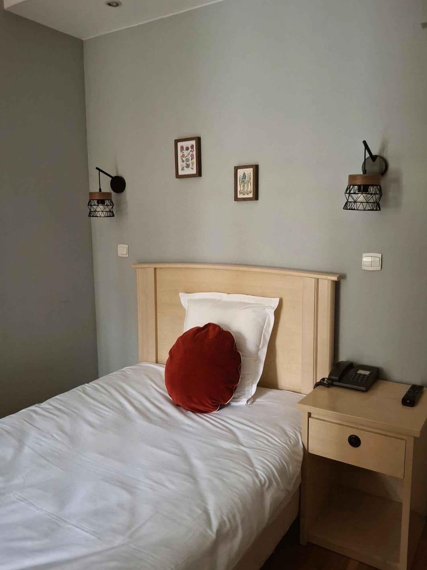 Hostellerie Du Lys Lamorlaye Kültér fotó