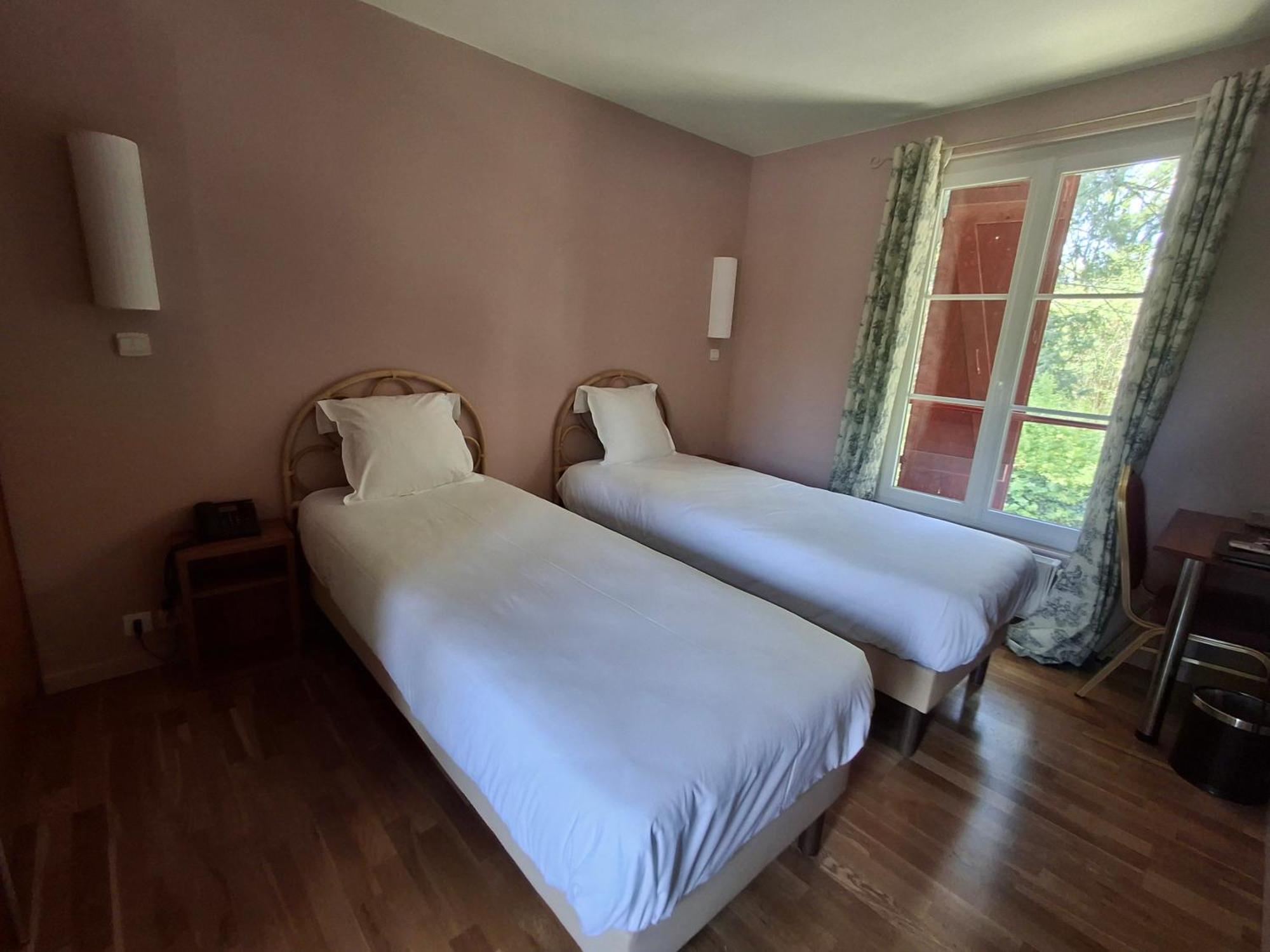 Hostellerie Du Lys Lamorlaye Kültér fotó