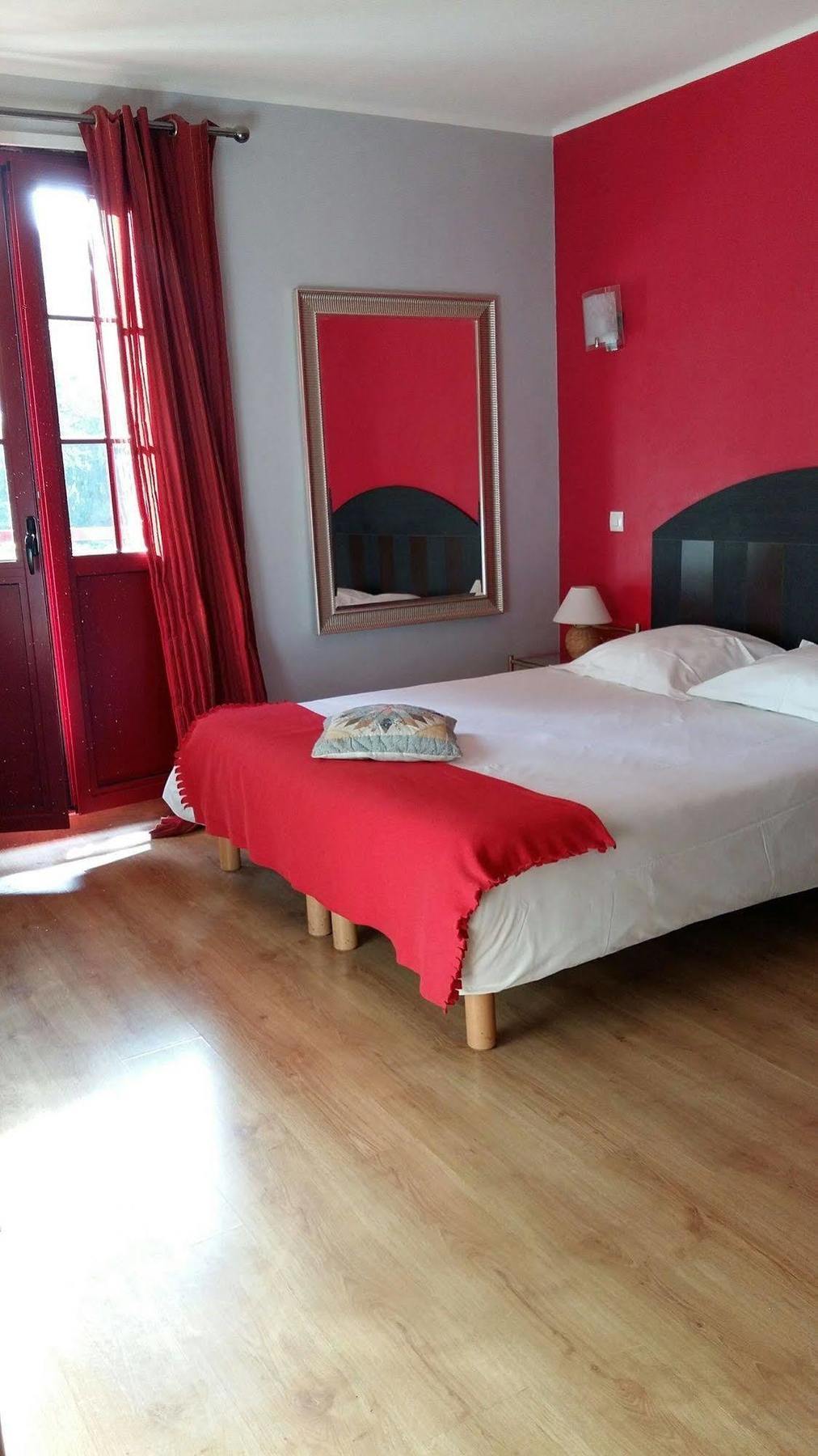 Hostellerie Du Lys Lamorlaye Kültér fotó