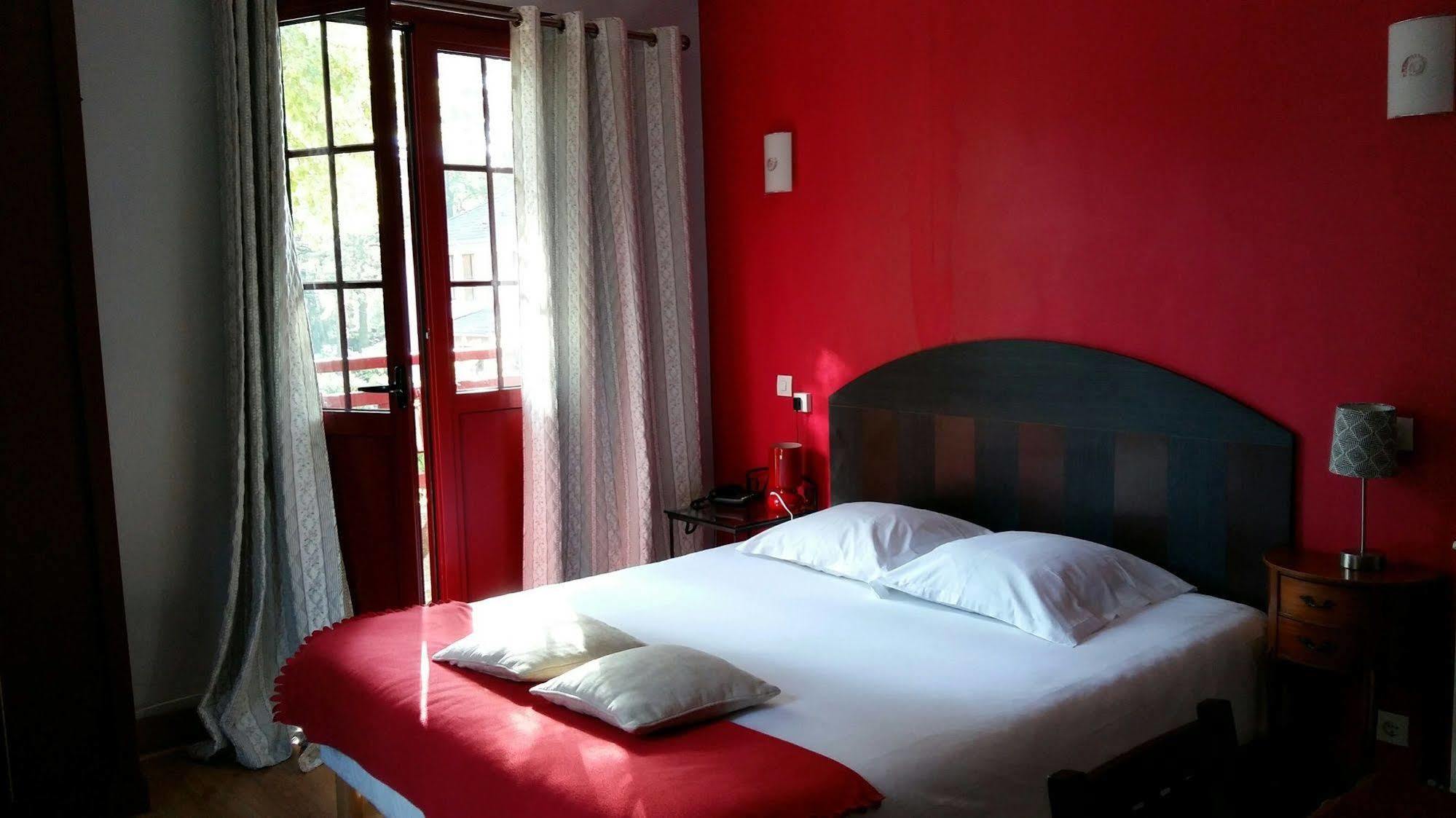 Hostellerie Du Lys Lamorlaye Kültér fotó