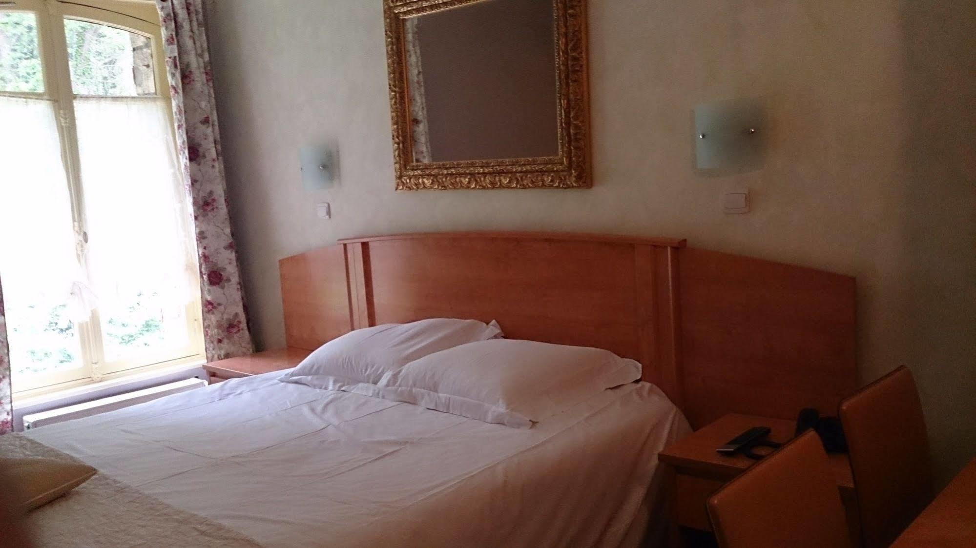Hostellerie Du Lys Lamorlaye Kültér fotó