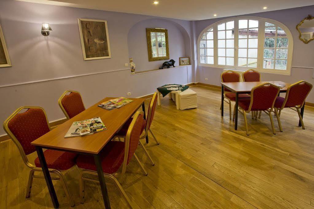 Hostellerie Du Lys Lamorlaye Kültér fotó