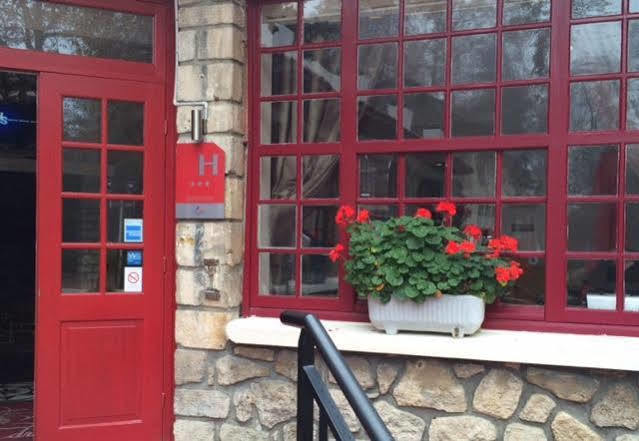 Hostellerie Du Lys Lamorlaye Kültér fotó